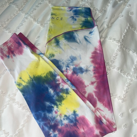 Balance leggings size large - Picture 2 of 4